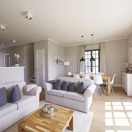 Reetland Am - Luxus Reetdachvilla Mit 3 Schlafzimmern, Sauna Und Kamin E20 * Dranske