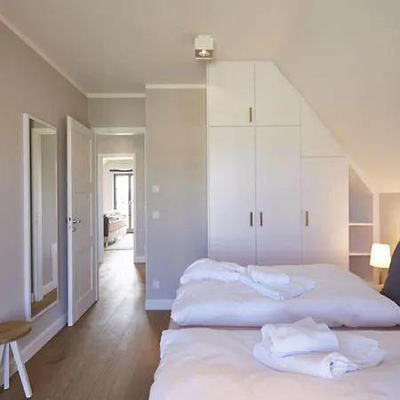 Reetland Am - Luxus Reetdachvilla Mit 3 Schlafzimmern, Sauna Und Kamin E20