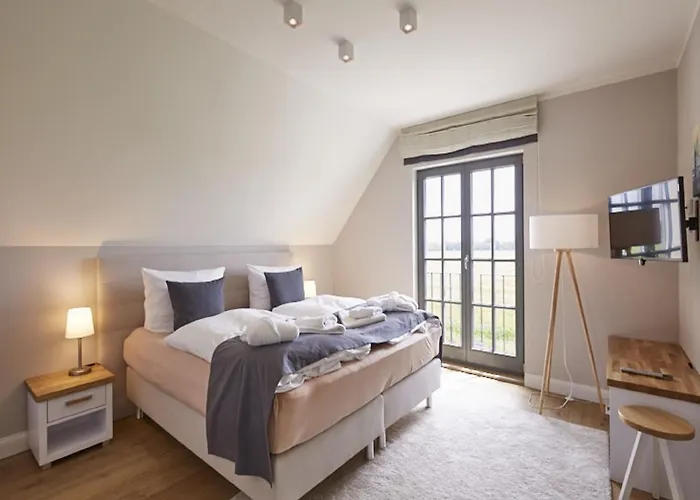 펜션 Reetland Am - Luxus Reetdachvilla Mit 3 Schlafzimmern, Sauna Und Kamin E20 *